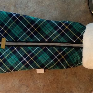 Kuosee Christmas Snowflake Cold Weather Dog Coat New  W/o tags.